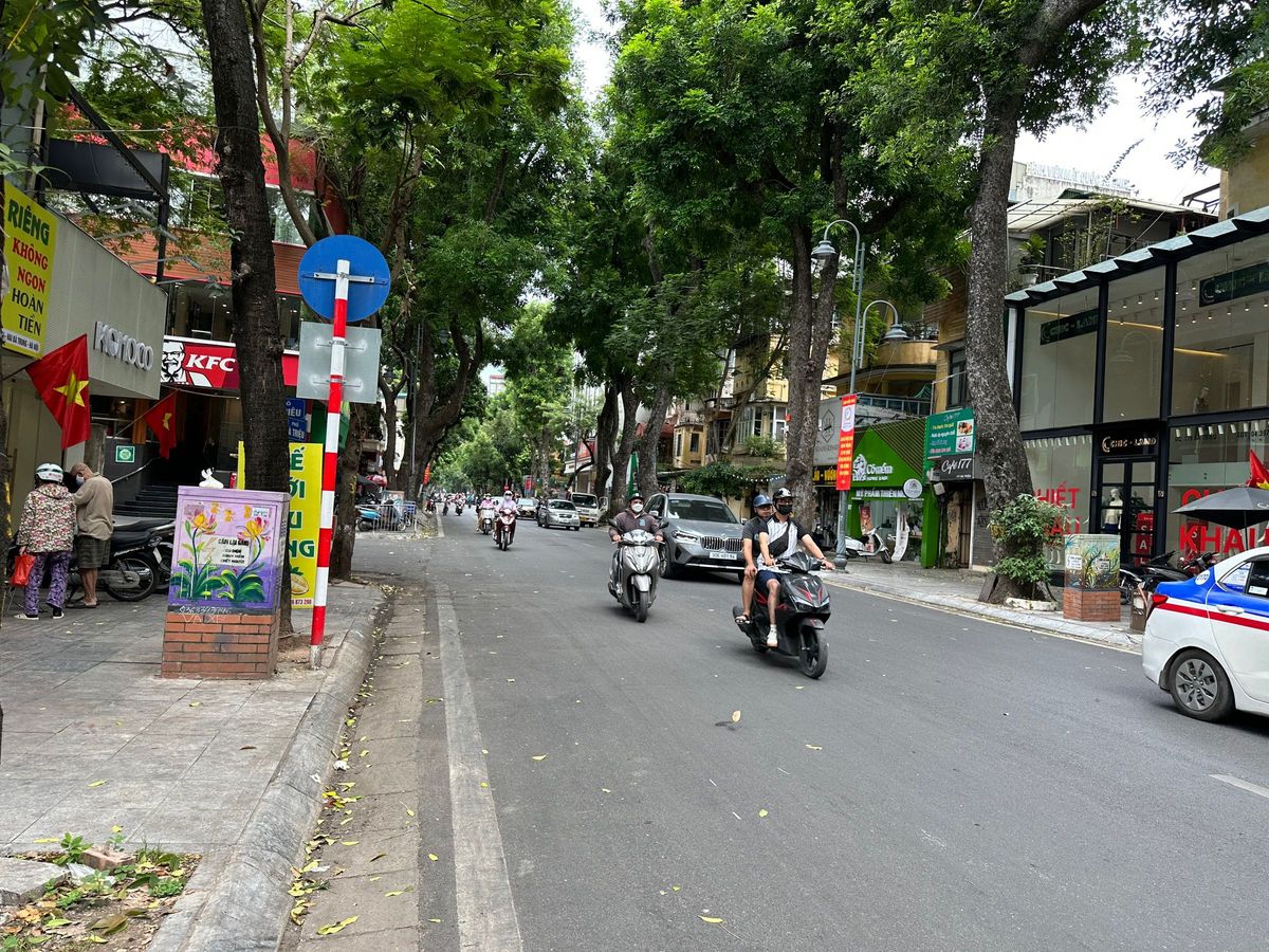 222m2