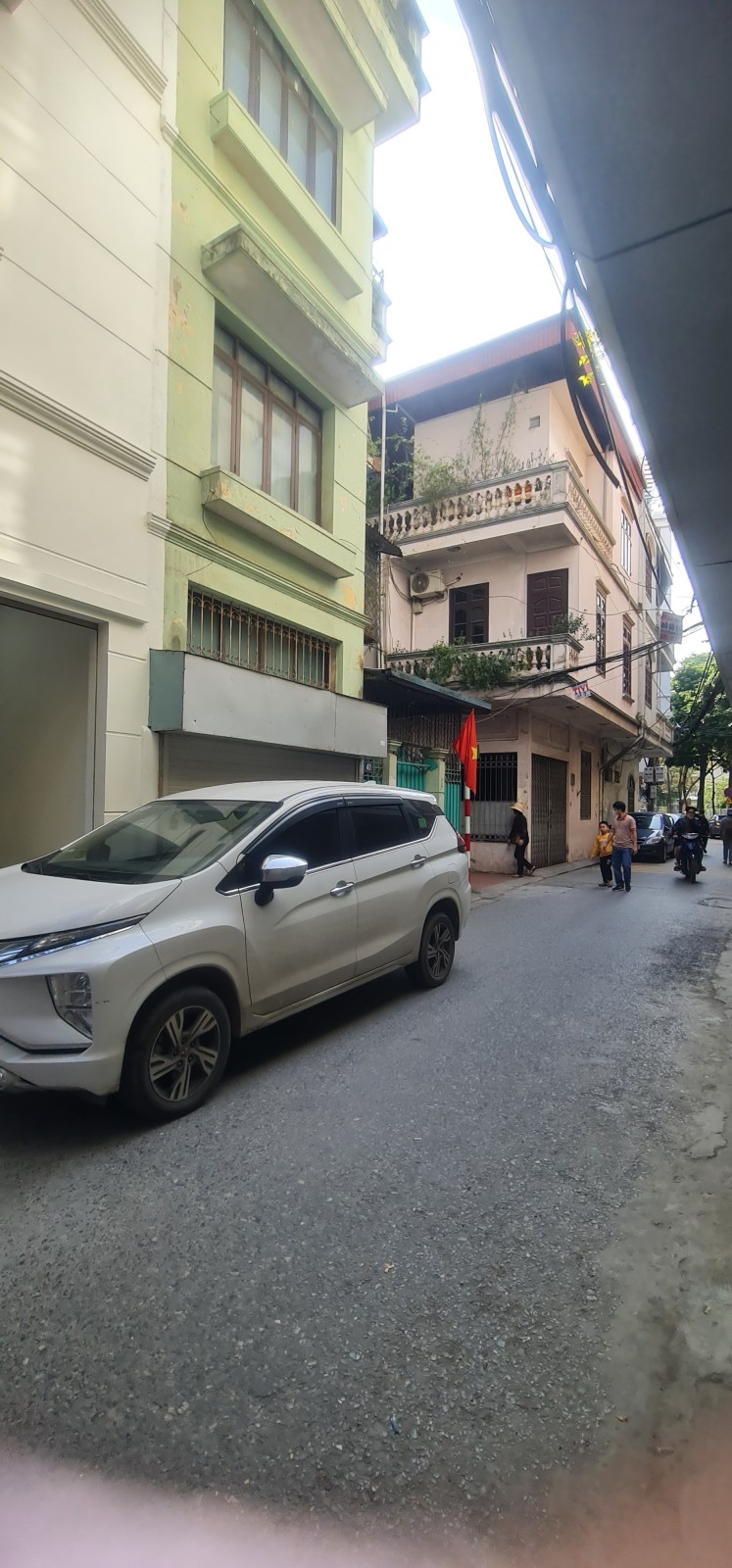 NHÀ NGUYỄN VĂN CỪ – LÔ GÓC - MẶT NGÕ KINH DOANH Ô TÔ TRÁNH – THÔNG TỨ TUNG