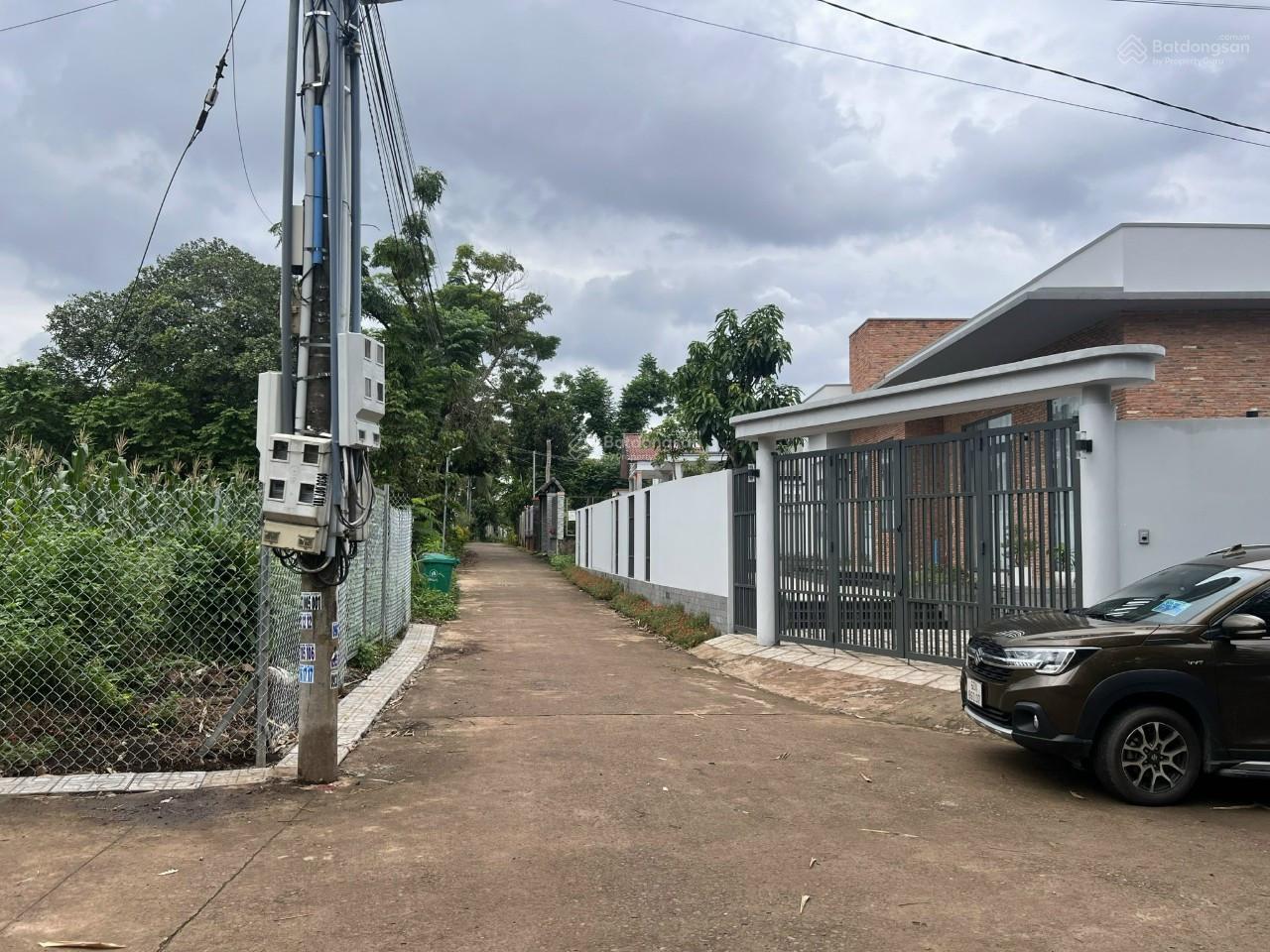 Chính chủ bán đất vị trí đẹp tại Hưng Lộc, Thống Nhất, Đồng Nai. DT: 241.9m2. Giá: 2,8 tỷ