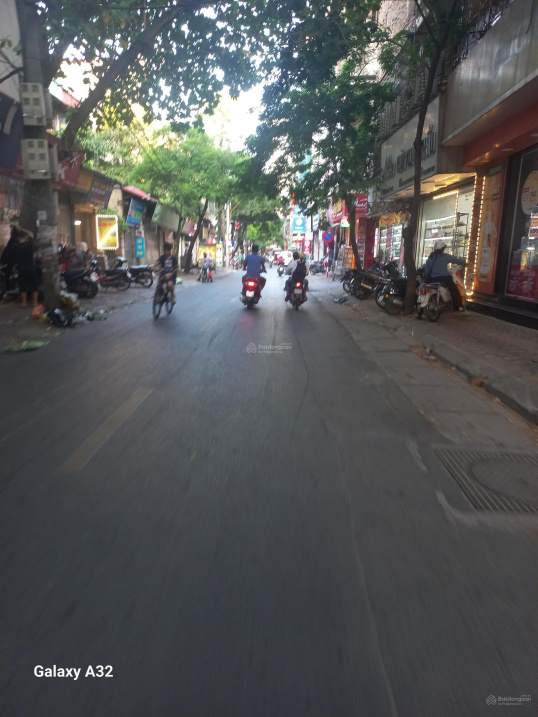 NHÀ PHỐ NGUYỄN KHANG, Ô TÔ ĐỖ CỬA, KINH DOANH, DT 64M2, 4 TẦNG, MT 4M, GIÁ 12,5 TỶ.