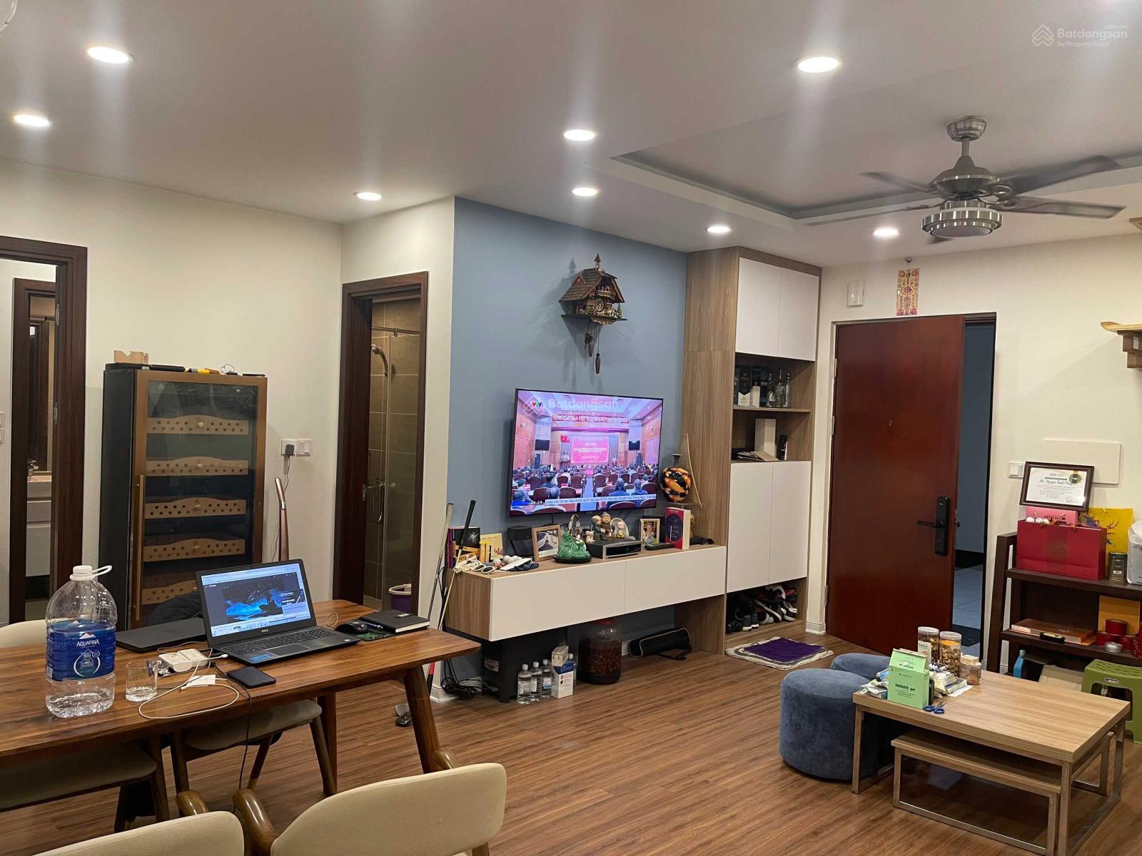 Chính chủ cần bán căn hộ 68m2, full đồ với giá 1.9 tỷ. Nhận nhà ở ngay trước Tết