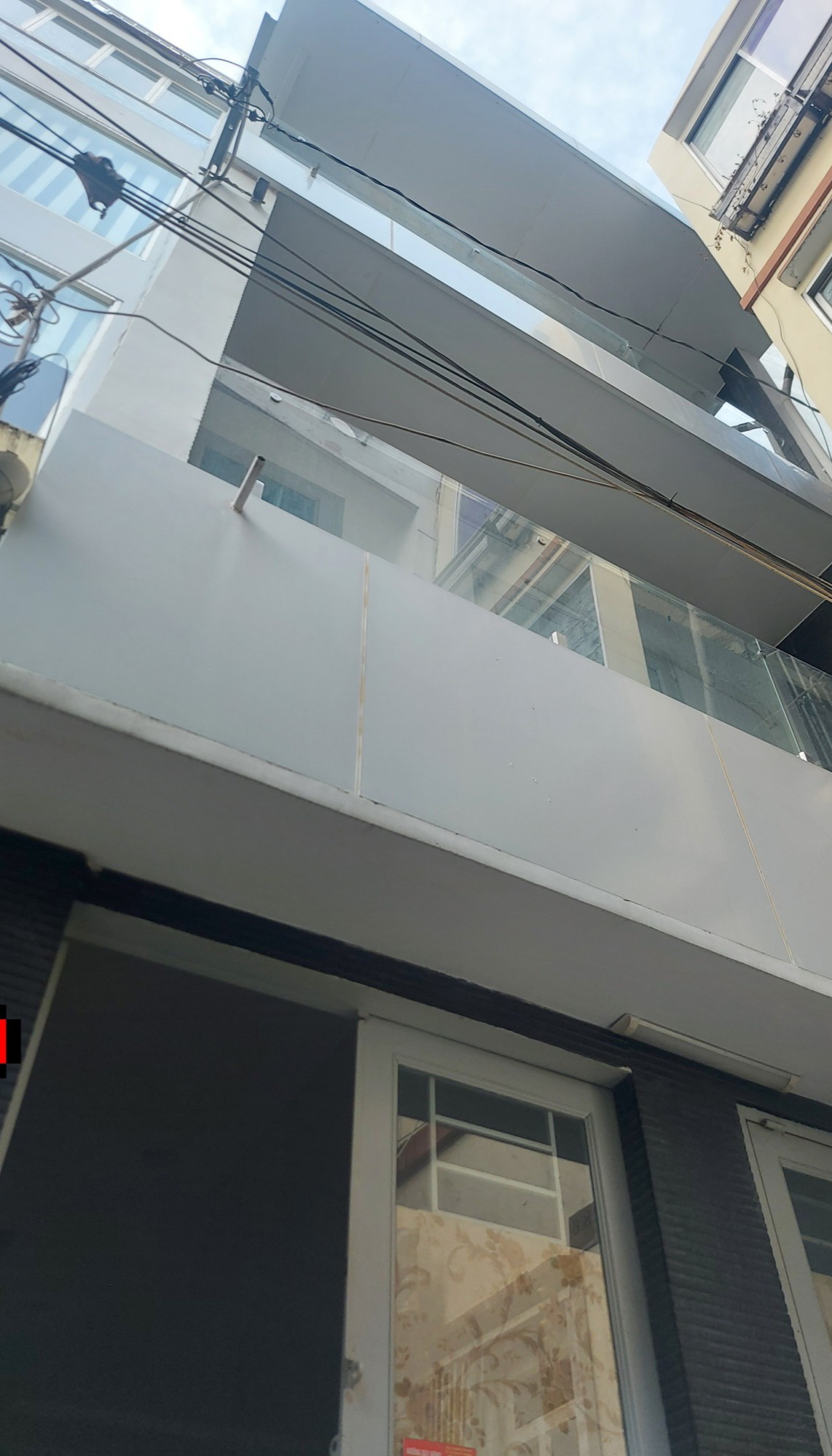 Nhà Nguyễn Đình Chiểu, P4, Q3, 3 tầng, 36m², chỉ 4.5 tỷ, gần mặt tiền.