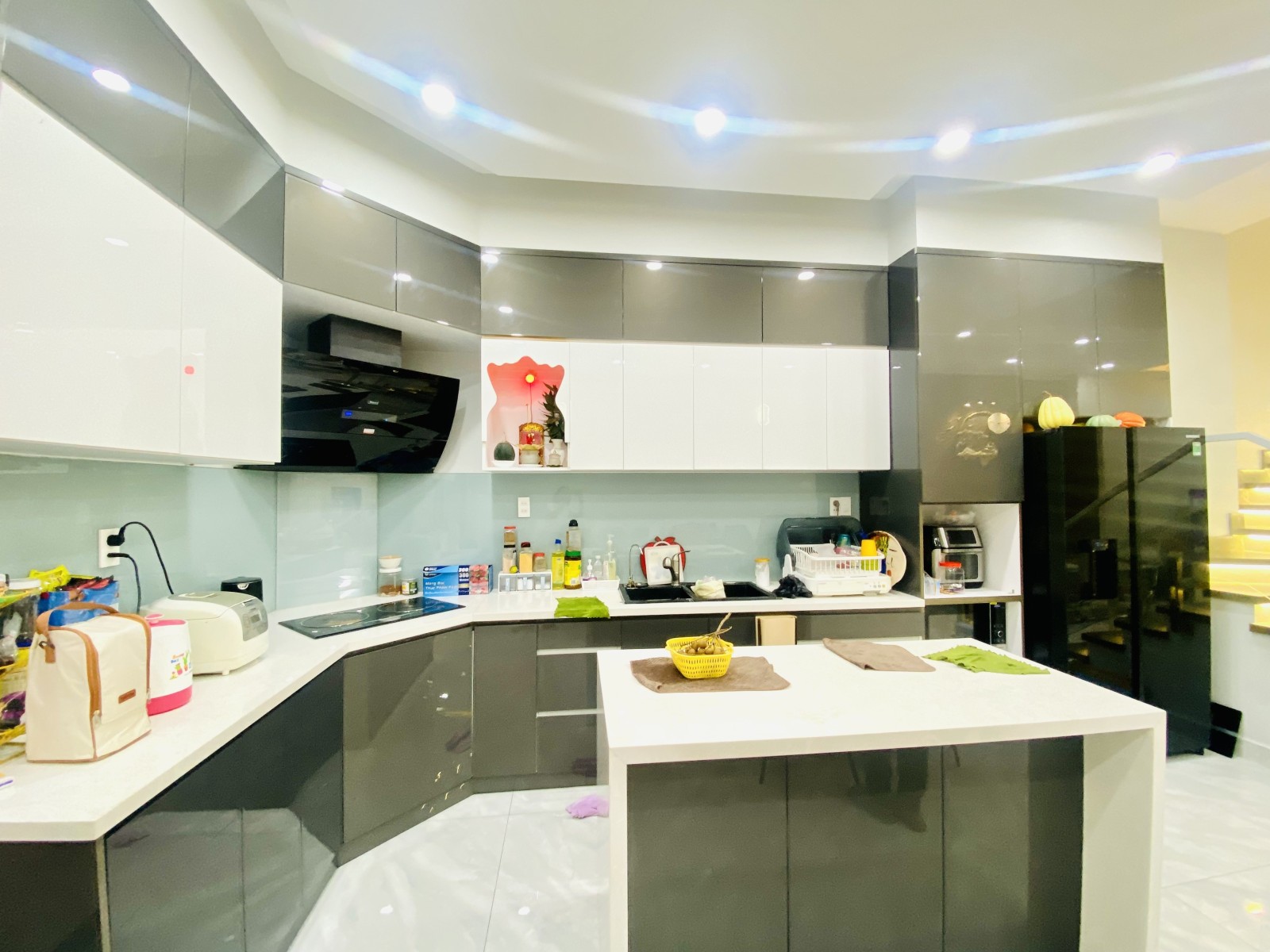 Bán nhà ở Phạm Hùng nối dài (rạch Bà Tánh ) Bình Hưng Bình Chánh giá 16,8 tỷ.