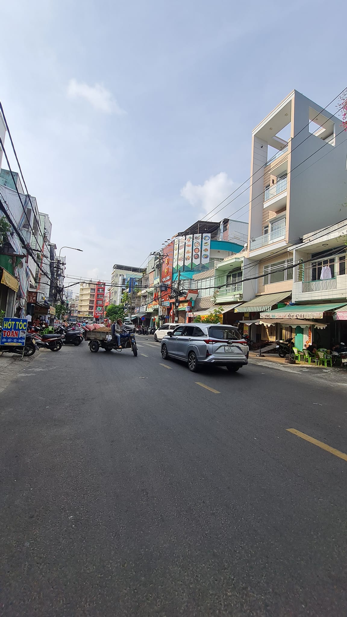 MẶT TIỀN MAI XUÂN THƯỞNG,P.6,QUẬN 6(92M2/5,5x16,5x4 TẦNG)THANG MÁY, 24 TỶ TL (KHU KD ĐỈNH QUẬN 6)