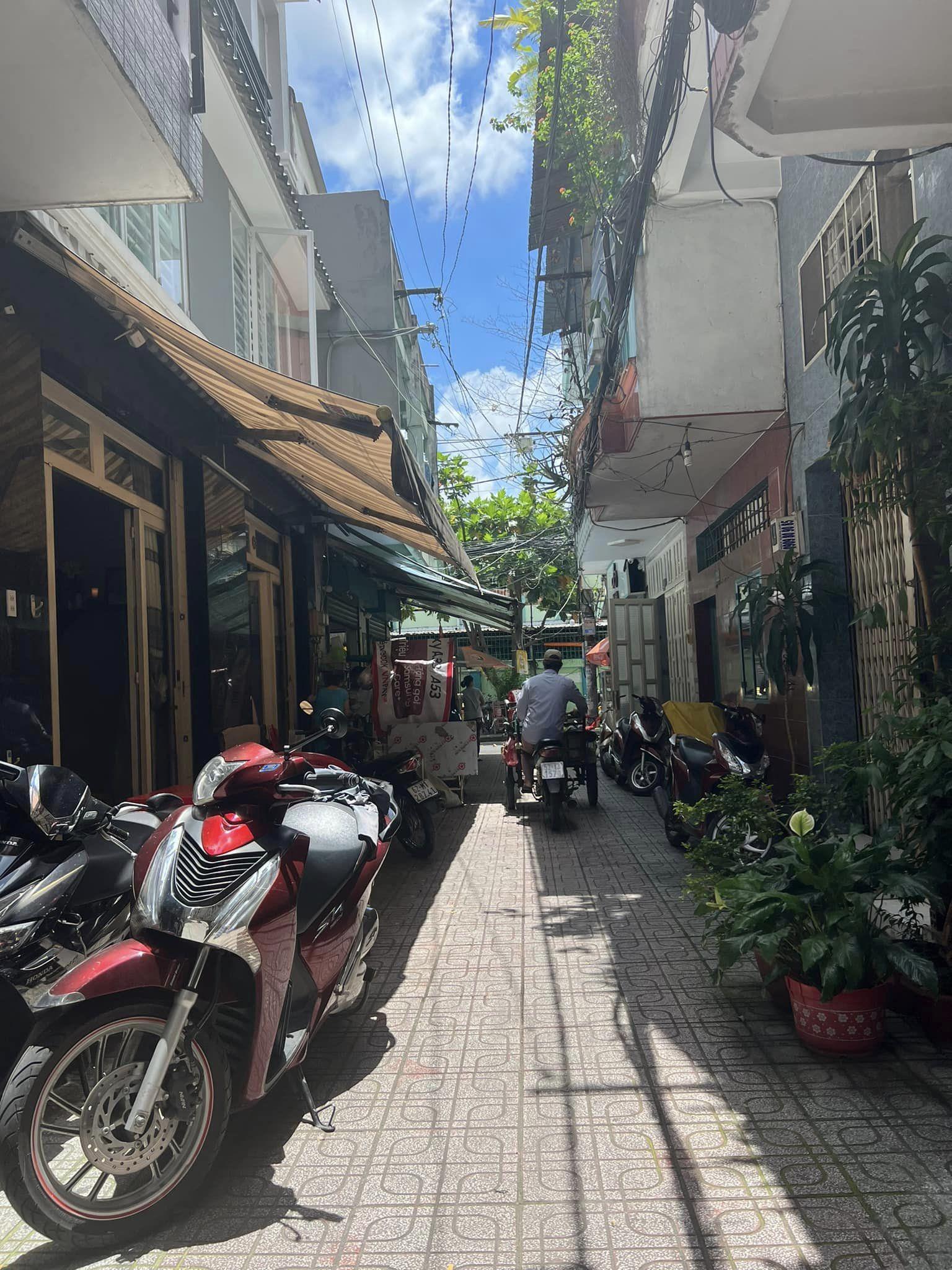 TÔ HIẾN THÀNH - XE HƠI VÀO NHÀ - KHU VIP QUẬN 10 - KẾ BÊN BIG C