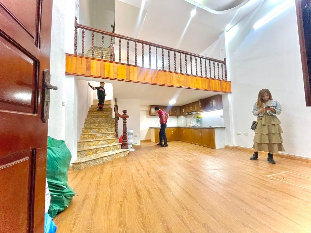 BÁN NHÀ TRƯƠNG ĐỊNH HOÀNG MAI - 40M 5T MT 5.1M - 3.86 TỶ - SĐCC - GẦN BẾN XE GIÁP BÁT - NGÕ NÔNG GẦN PHỐ