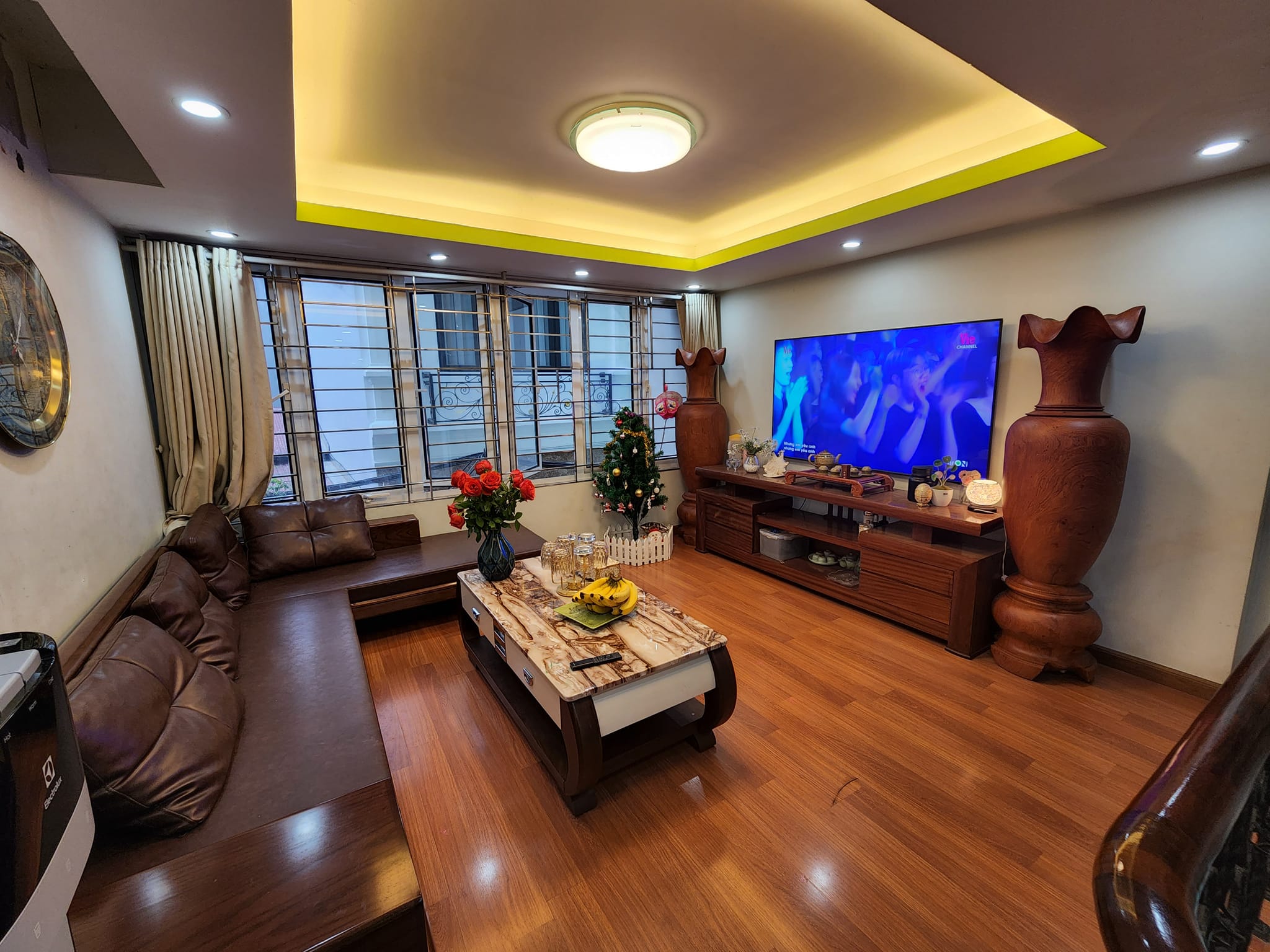 Bán nhà Võ Chí Công –lô góc –gần otô 45m 5tầng 5.5tỷ