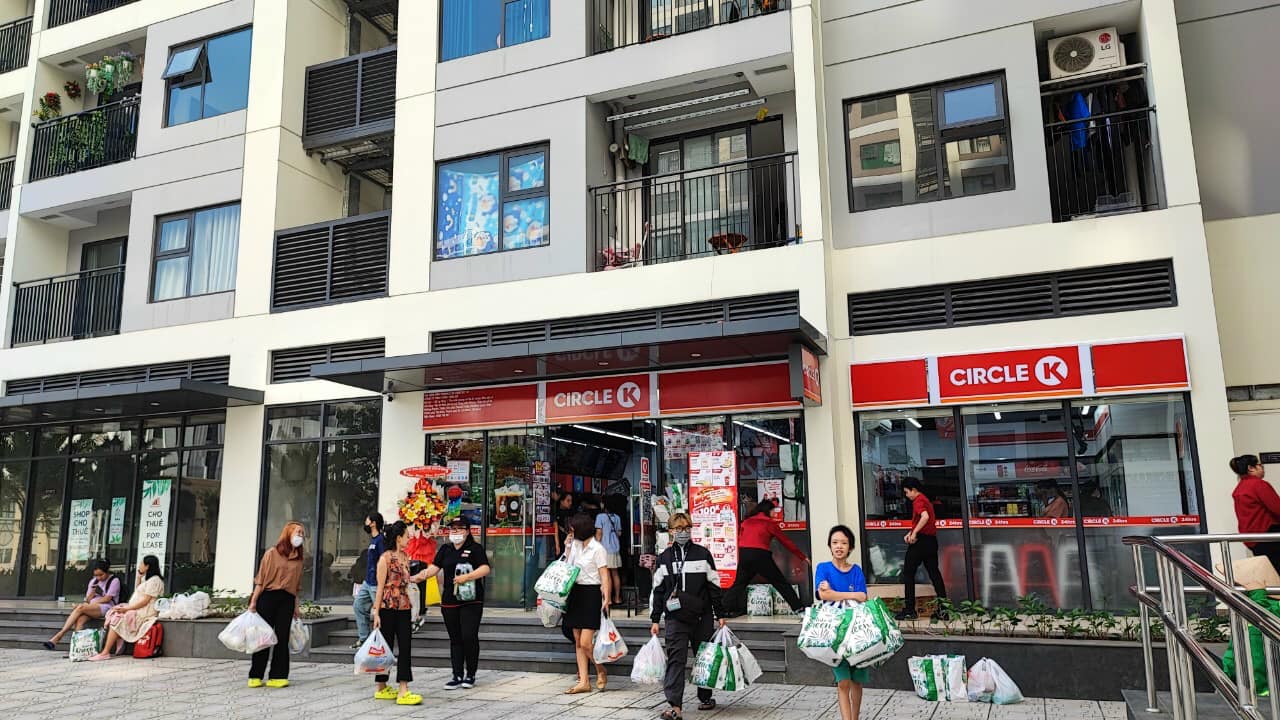 GIỎ HÀNG CHO THUÊ SHOPHOUSE KHỐI ĐẾ ́ ̂́ ̂́ ̣̂ TẠI -Shop 26m2 Cạnh Sảnh 18 triệu (