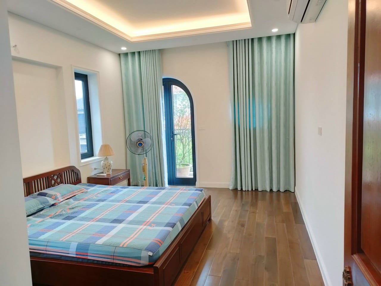 Bán BT Cao Xuân Huy - KĐT Mỹ Đình 190m2, 4 tầng thông thoáng, yên tĩnh, giá 48 tỷ