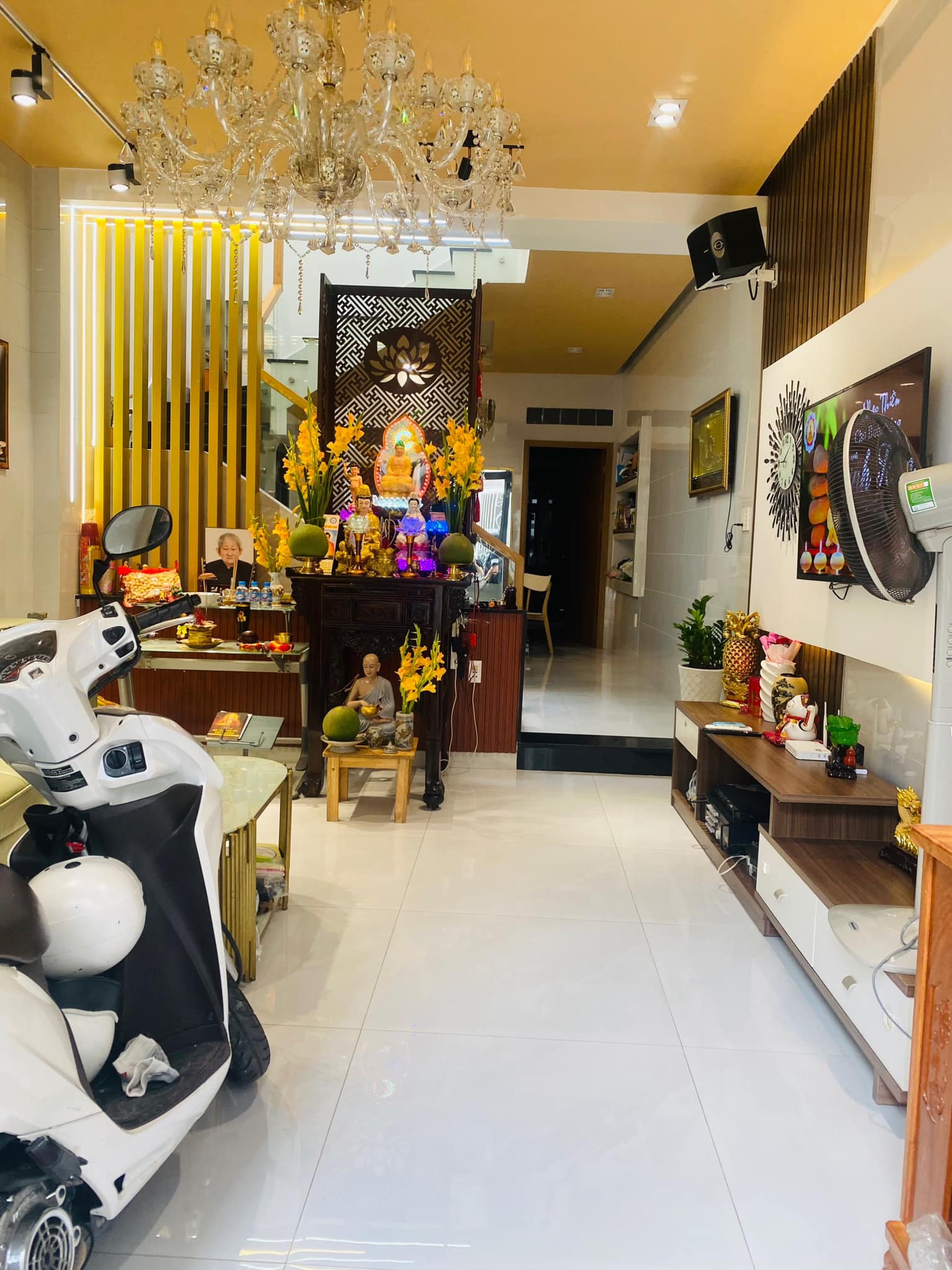 Nhà mới cần bán - nhà chính chủ Lê Văn Sỹ Quận 3