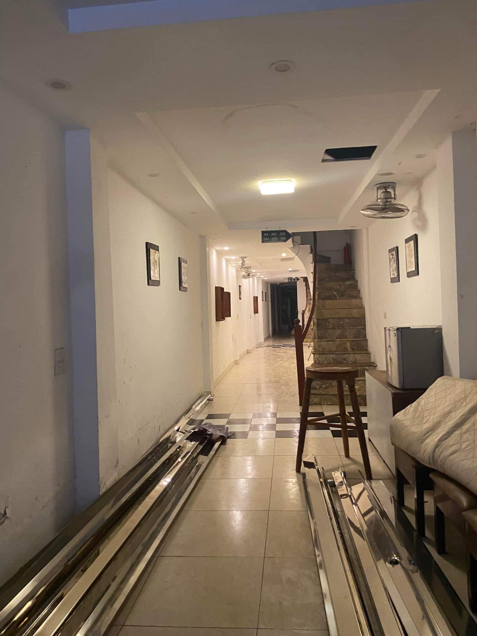 Bán Nhà Phố Lương Văn Can 140M2 4 Tầng MT 4M -70 Tỷ - Dòng Tiền 150Tr/th