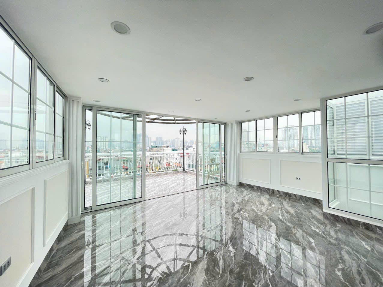 Tòa văn phòng mặt phố Nguyễn Văn Tuyết, 181m2, 10 tầng, MT 6.3m, chỉ 86.68 tỷ