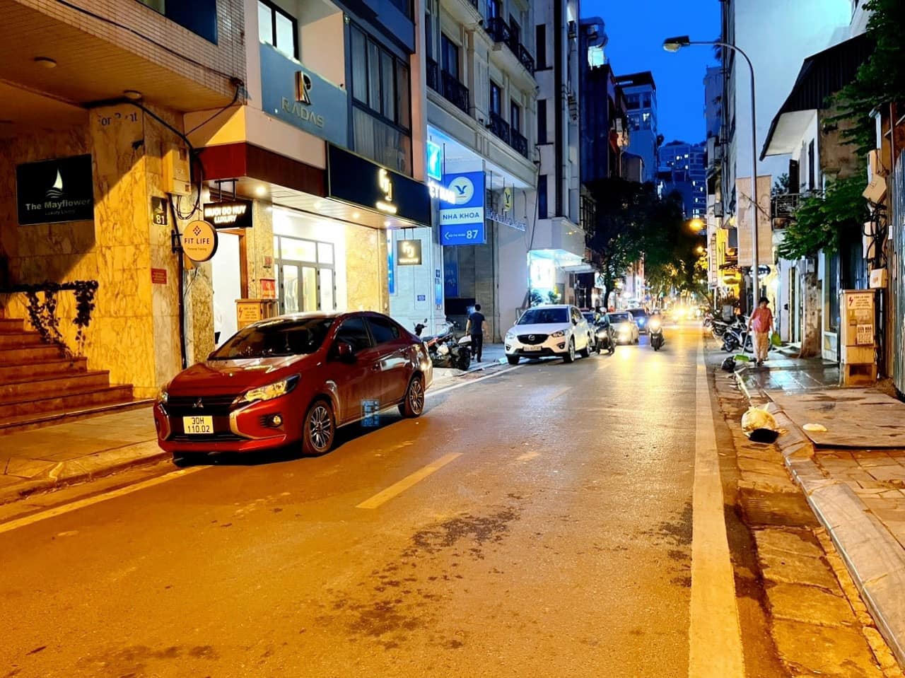 Bán Nhà Mặt Phố Bùi Thị Xuân 30M2 4 Tầng Mặt Tiền 3M -14.5 Tỷ - 2 Thoáng