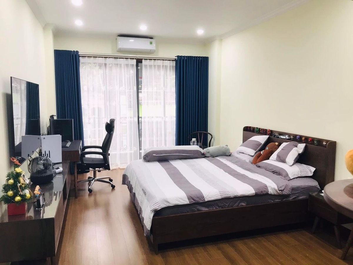 Bán nhà phố Lý Nam Đế, Hàng Hương, HK 66m2 x 6T thang máy - mt 4m - 23.8 tỷ