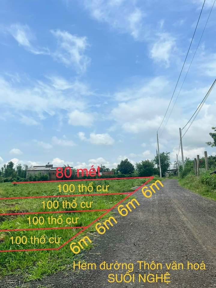 Xoay sở công việc cuối năm nên em cần ra gấp lô đất 2261m2 ( có 400m2 thổ cư) nay chỉ còn 3,2 tỷ ( chốt) Mặt tiền nhựa