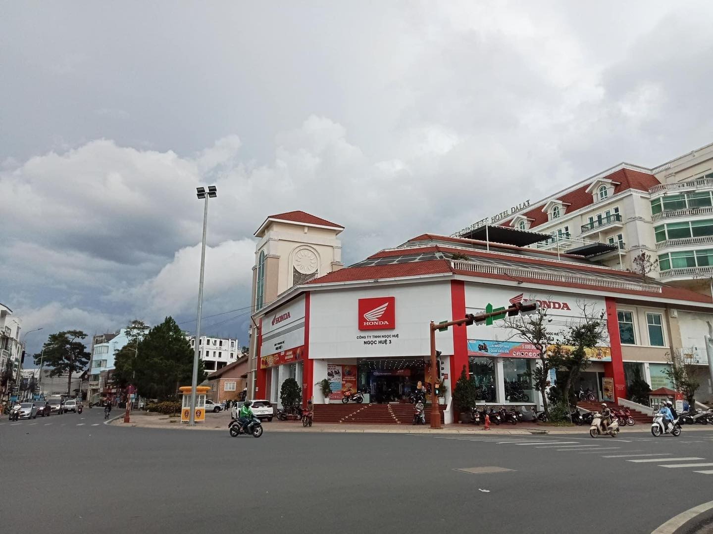 Bán nhà 2 mặt tiền Phan Chu Trinh P9 Đà Lạt