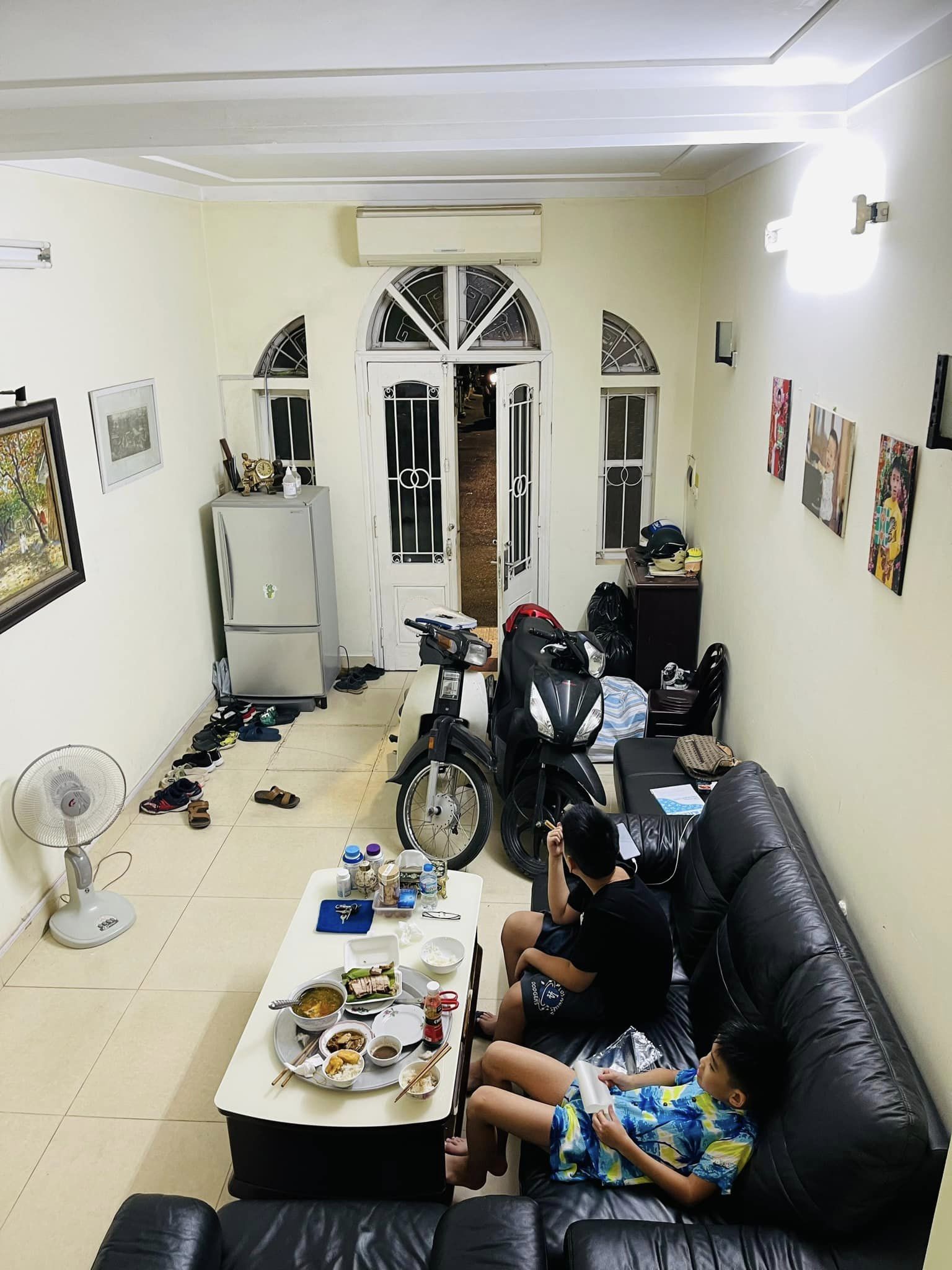 Bán Nhà Phân Lô Phố Lý Nam Đế 40M2 4 Tầng MT 3.5M 10 Tỷ . Ô TÔ Tránh