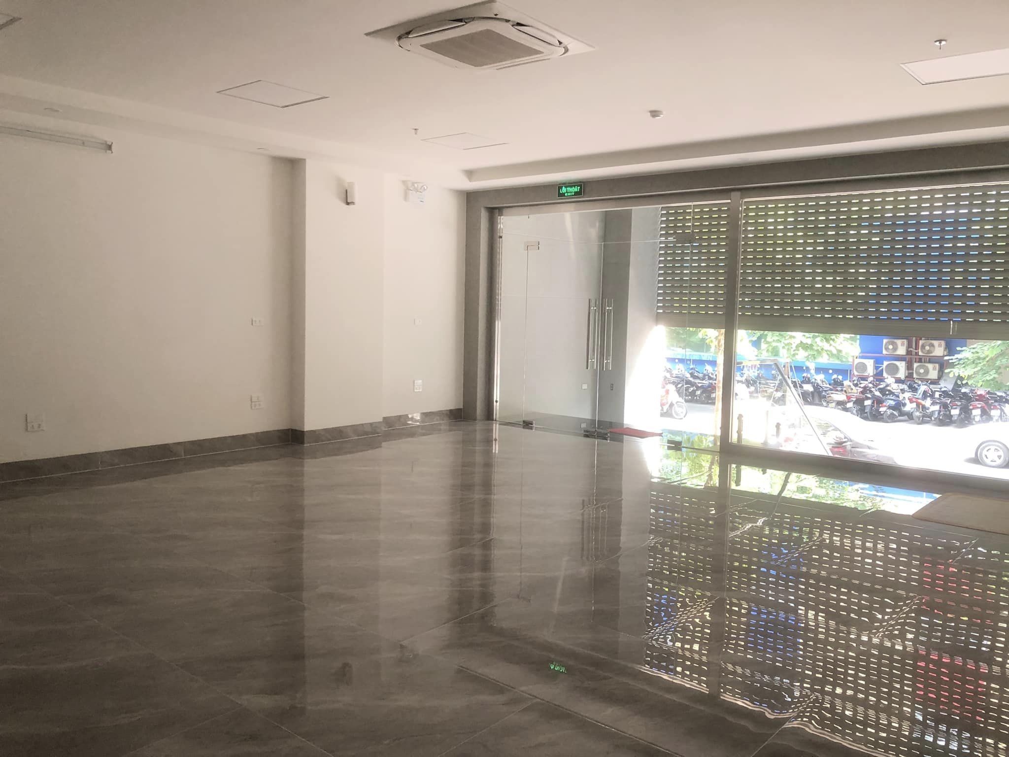 BÁN TÒA VĂN PHÒNG CAO CẤP MẶT PHỐ CẦU GIẤY 130M2, 9 TẦNG, MT 8M GIÁ CỰC TỐT