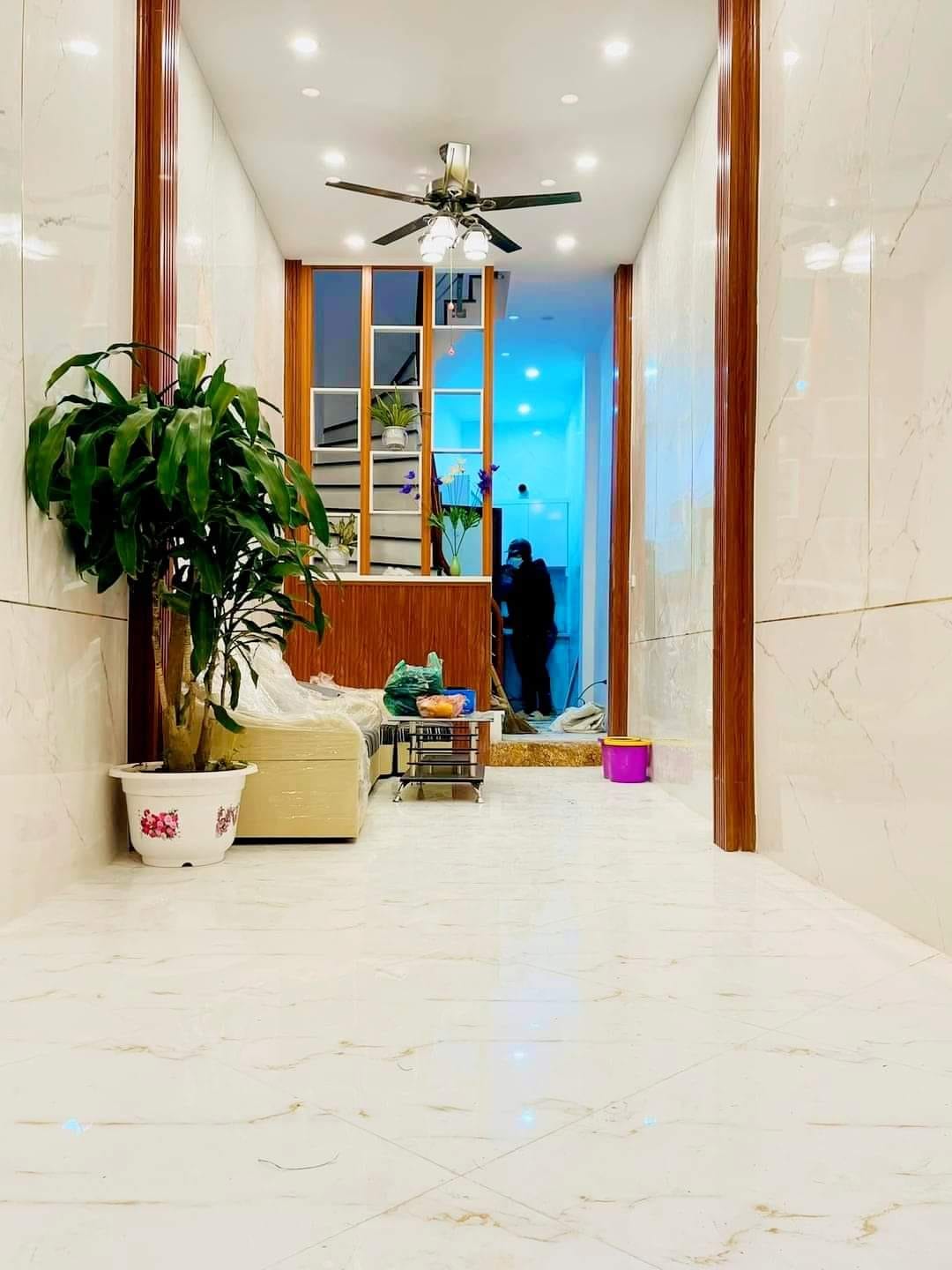 PHỐ CHÙA QUỲNH MẶT NGÕ THÔNG - KINH DOANH ONNINE ,SAPA CẮT TÓC GỘI ĐẦU TẠI NHÀ - GIÁ: 3.4 TỶ QUẬN HAI BÀ TRƯNG