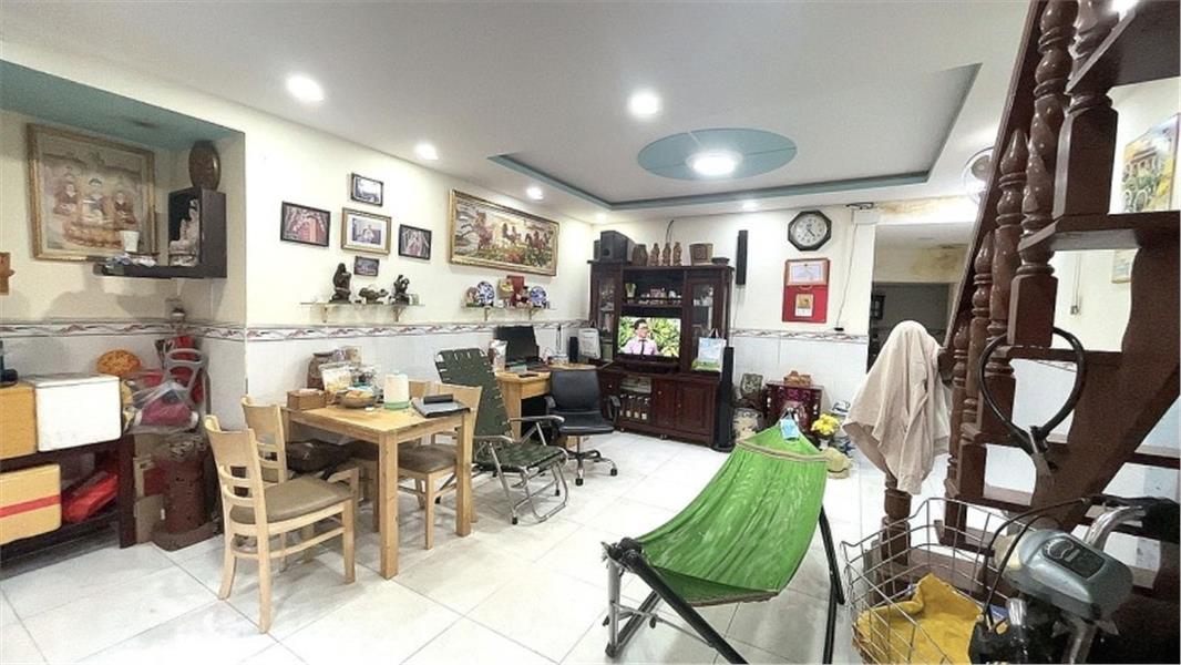 - XE HƠI SÁT NHÀ - 2 TẦNG - 40M - ( 4.5 x 9 ) CHỈ 2 TỶ 65 - ĐƯỜNG SỐ 7- P3 - GÒ VẤP - CHỦ XOẮN BÁN