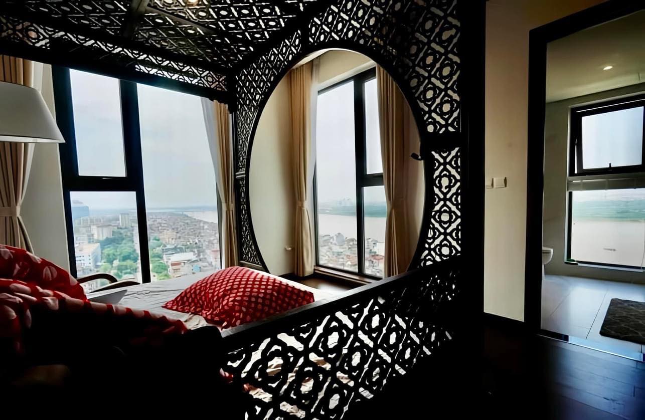 Hiếm! Bán căn góc CC SunGrand Ancora Lương Yên, 120m2, 11.7 tỷ, view sông