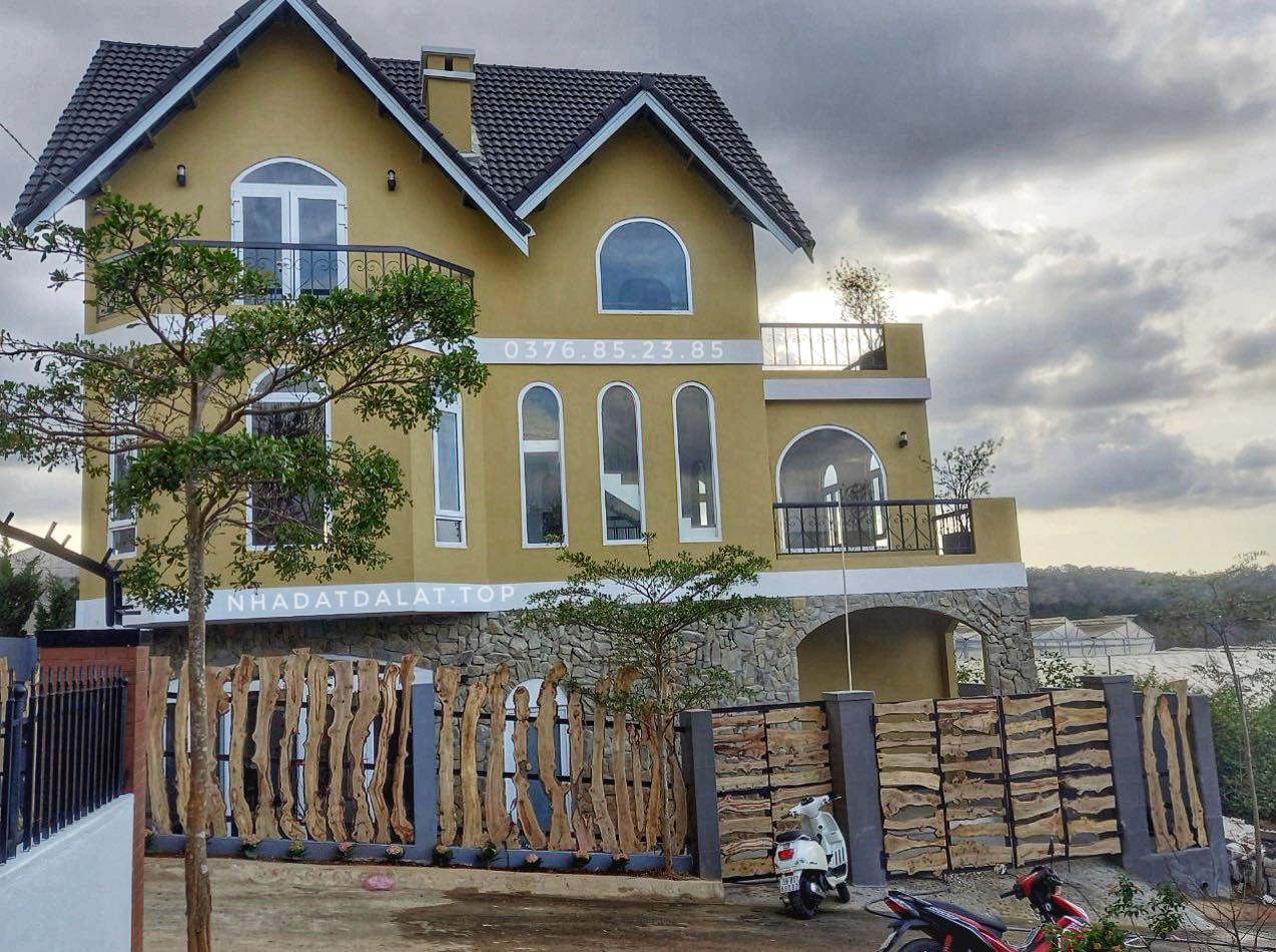 Bán biệt thự Măng Lin Phường 7 Đà Lạt 210m2 9 tỷ