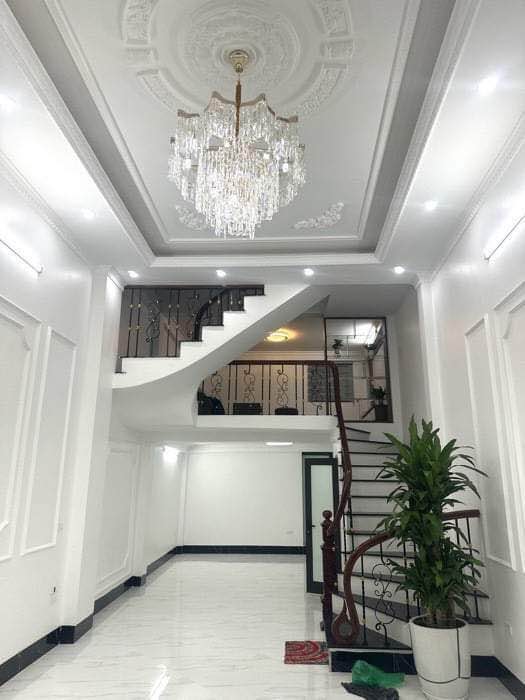 Bán nhà Kim Mã, Ba Đình, dt 44m, đường ba gác tránh, ngõ thông, 20m ra ô tô. Giá 5.7 tỷ