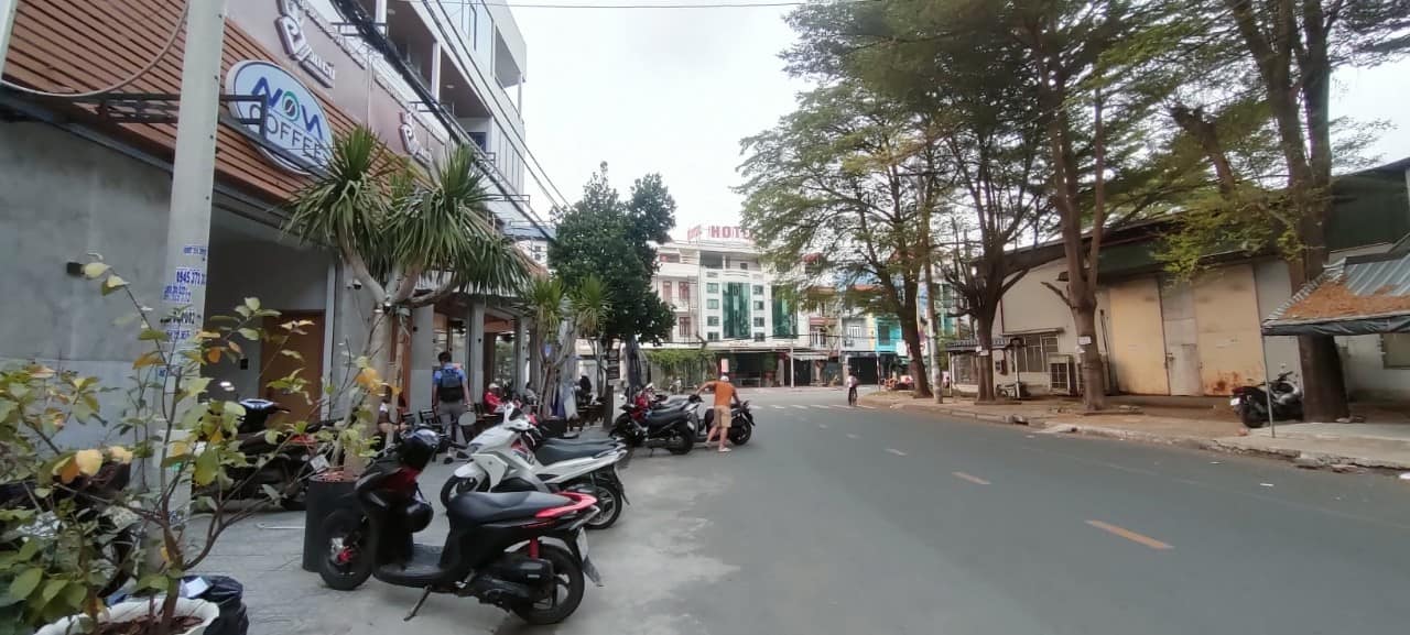 MẶT TIỀN KINH DOANH - TÂN PHÚ - 100M2 - NỘI THẤT CAO CẤP - NHỈNH 13 TỶ