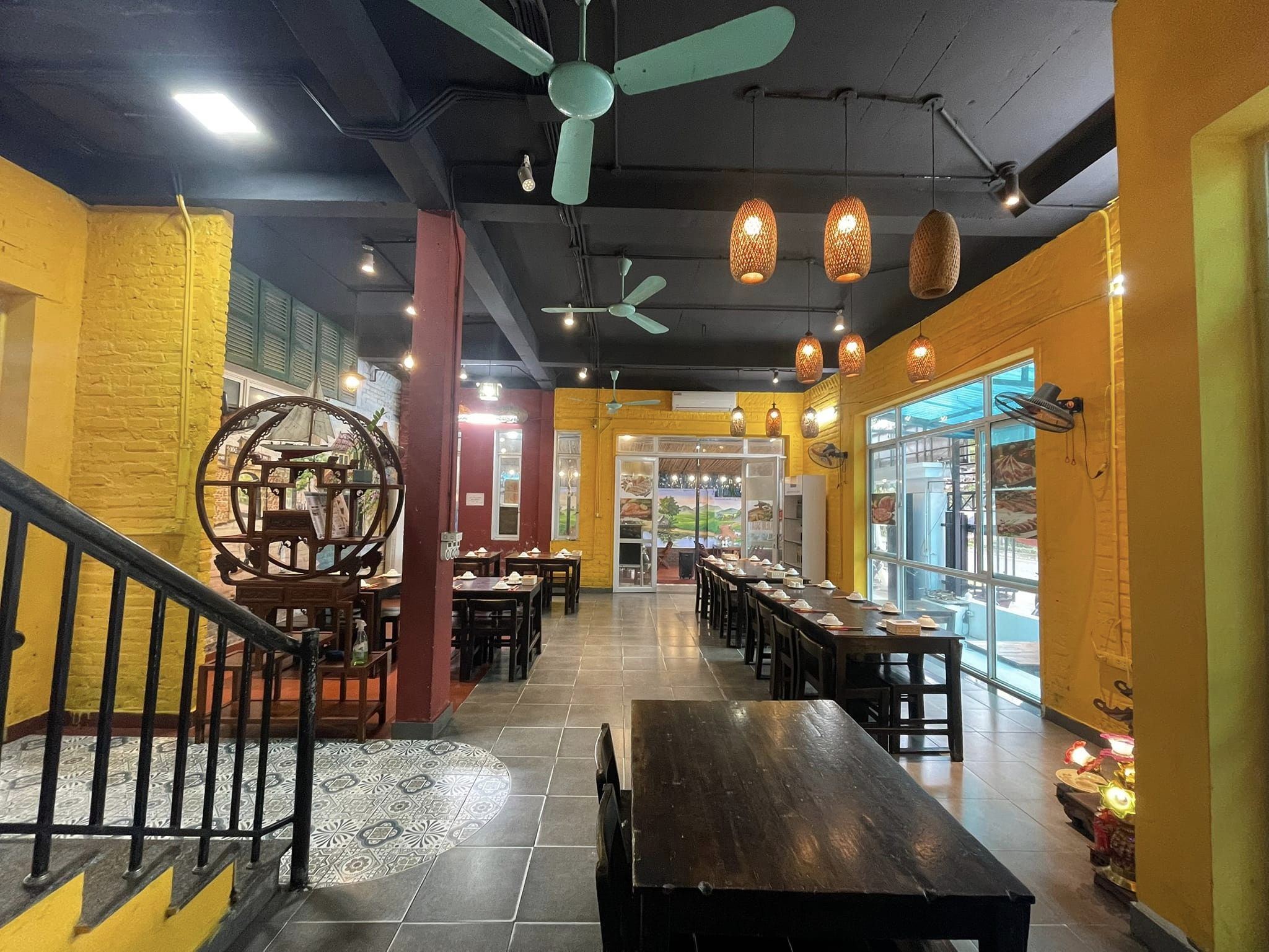 Bán Biệt Thự Ngoại Giao Đoàn (Nguyễn Xuân Khoát) Từ Liêm 275m2 3 Tầng, MT 23m, Giá 100 tỷ