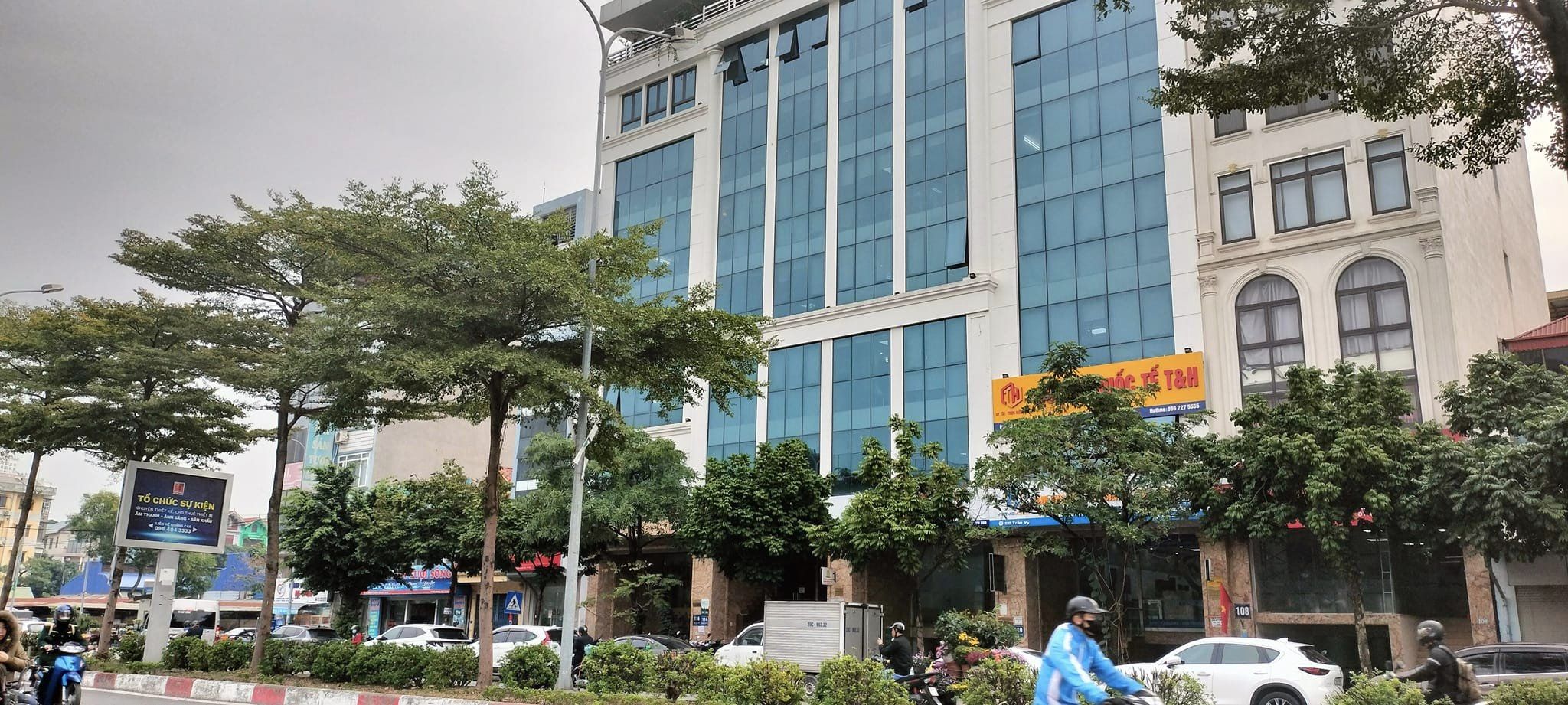 ⭐CỰC HIẾM-Mặt Phố Trần Vỹ (Lê Đức Thọ) 67m/ 4 Tầng/ Mặt tiền 7.6m chỉ 22 Tỷ⭐