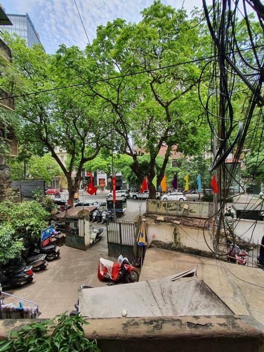 TẬP THỂ 27M SỐ 8 NGÔ QUYỀN - 100M RA HỒ GƯƠM - 4 TỶ