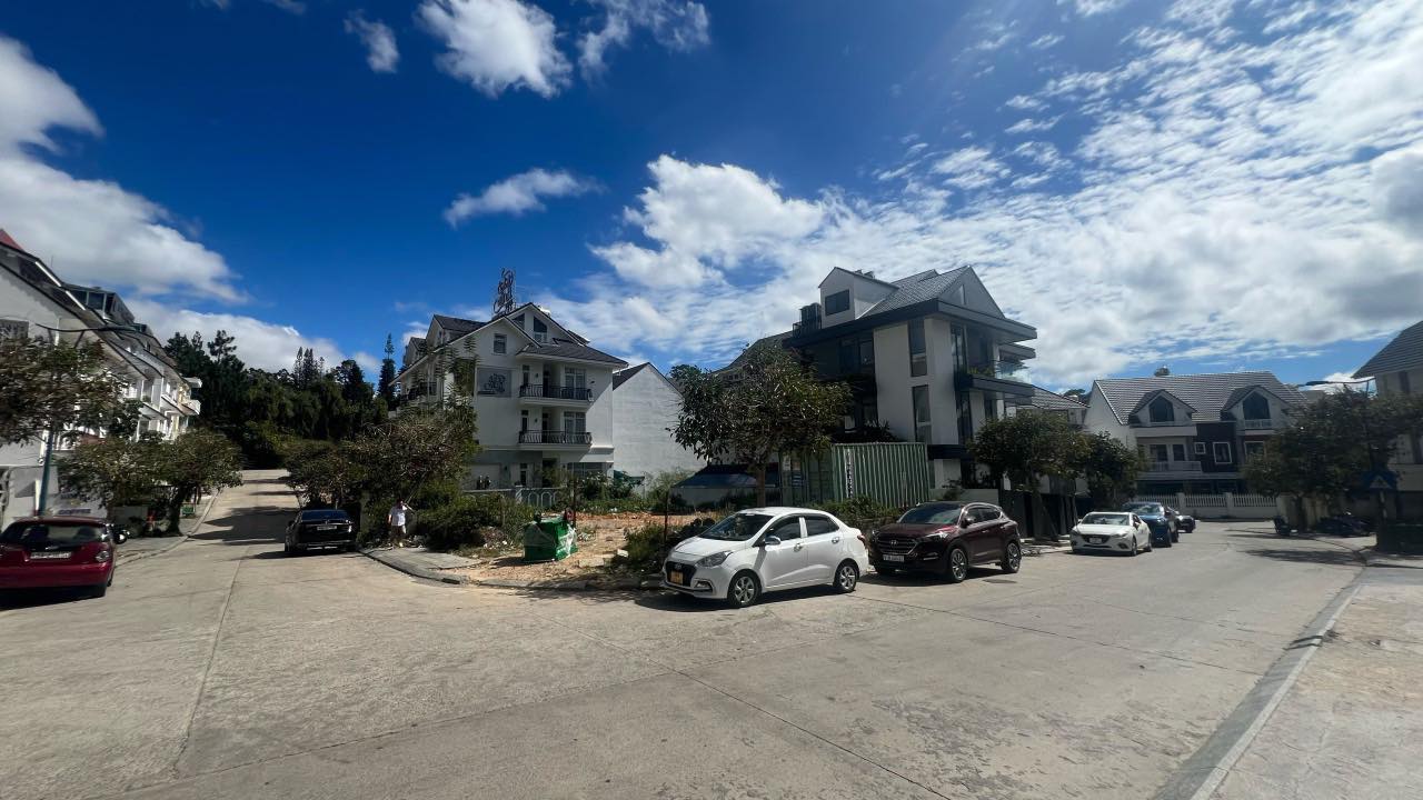 Bán đất KQH Gold Valley Đà Lạt 2 mặt tiền