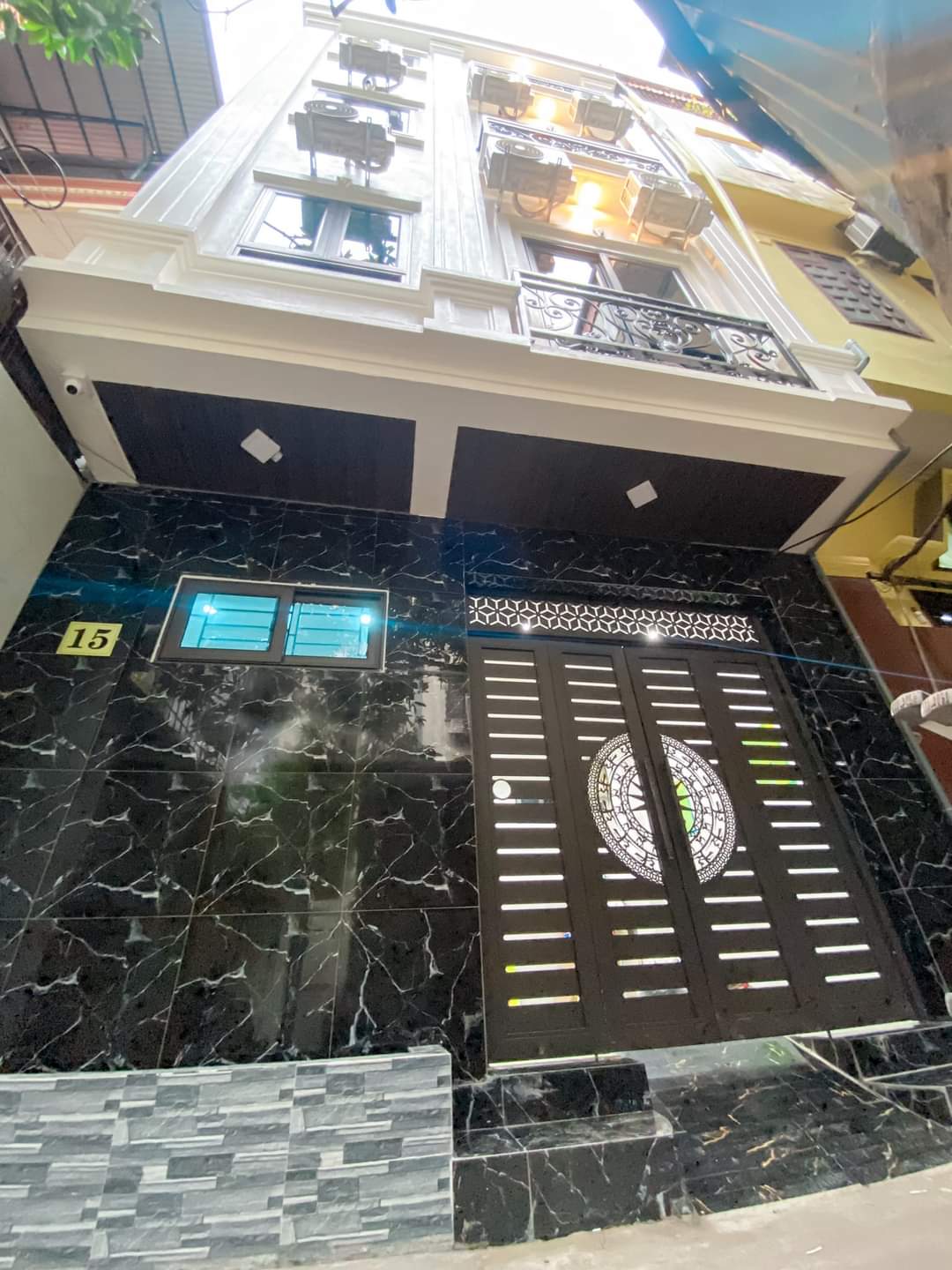 ĐỈNH CỦA ĐẸP - CCMN TRUNG TÂM ĐỐNG ĐA VỊ TRÍ ĐẮT ĐỎ NHẤT QUẬN - NHIỀU TRƯỜNG ĐH - TỔNG 10P KHÉP KÍN - DOANH THU 45TR/ THÁNG - SỔ HOA HẬU