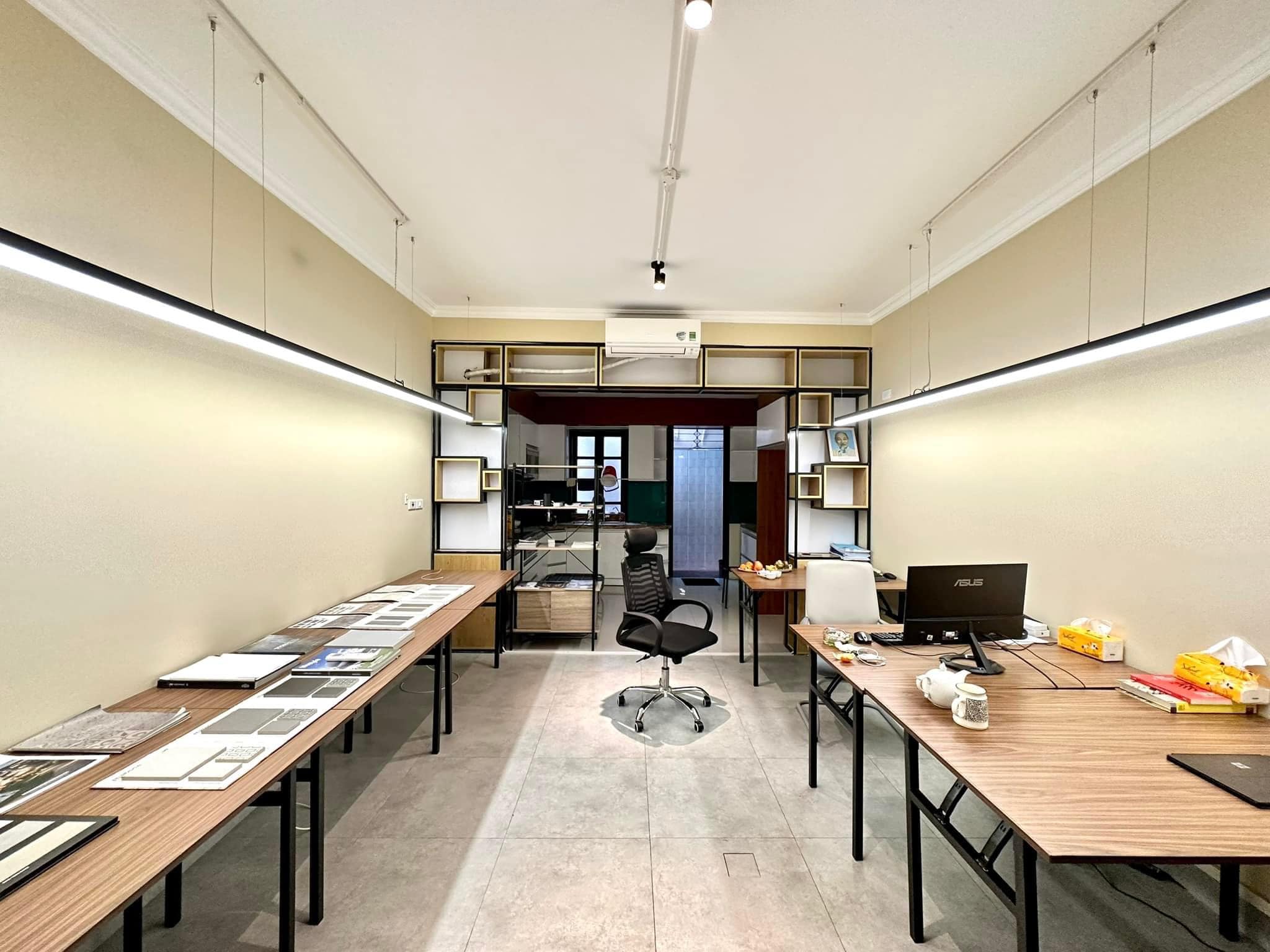 ⭐SIÊU HIẾM-Mặt Phố Lạc Long Quân Gần LOTTE MALL 39m2/ 6Tầng/ MT 6.4m-24 Tỷ⭐