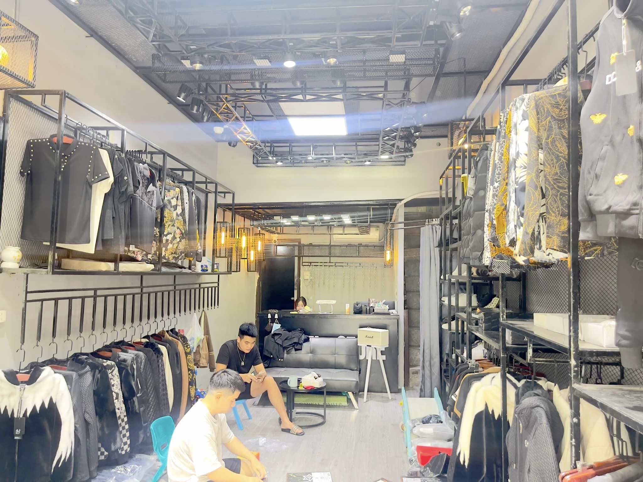 Chủ Cần Bán Gấp Mặt Phố Kinh Doanh Đỉnh Tây Sơn - Đống Đa 42m2, 4 Tầng Giá 12.7 Tỷ LH 0868868383