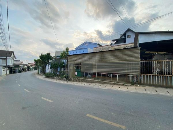 Bán nhà mặt tiền Vạn Hạnh Phường 8 Đà Lạt chỉ 11 tỷ