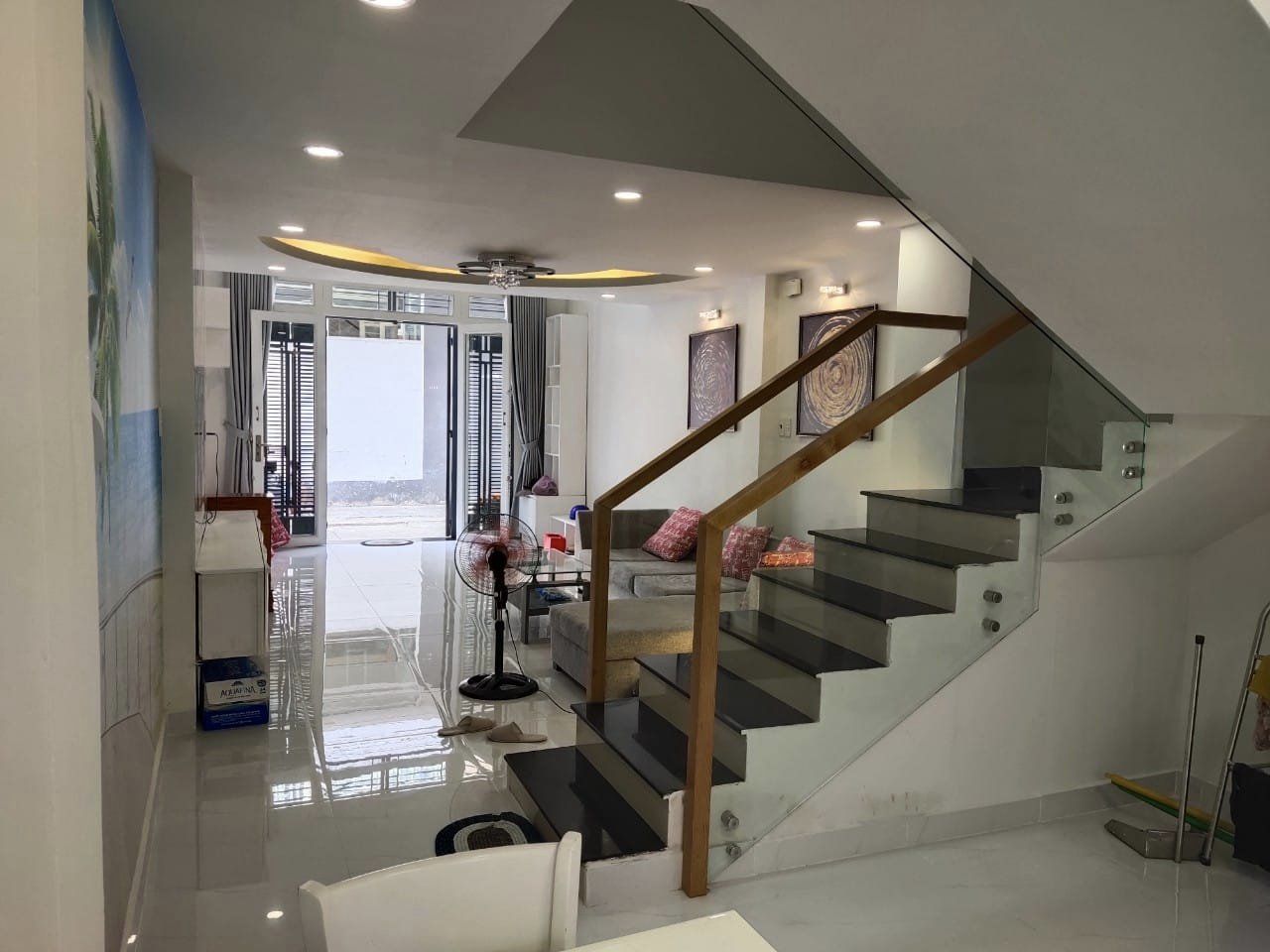 NHÀ ĐẸP - HẺM Ô TÔ - 5 TẦNG - Ở NGAY - NỘI THẤT CƠ BẢN ĐẦY ĐỦ