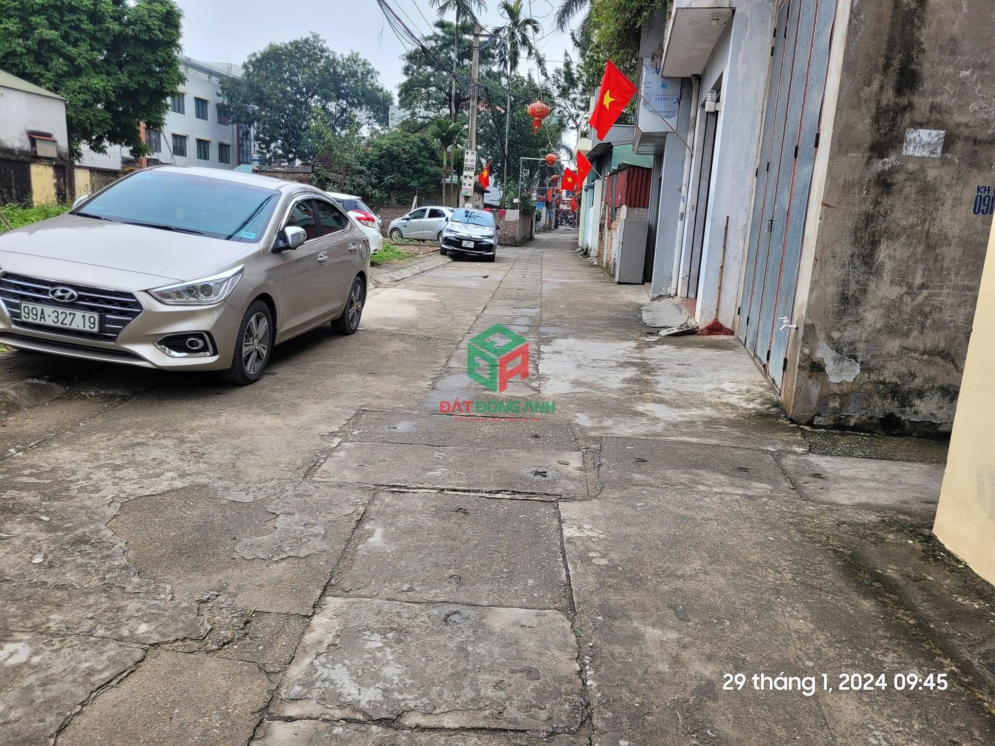 BÁN ĐẤT ĐẢN DỊ - TRUNG TÂM ĐÔNG ANH - NGÕ THÔNG - Ô TÔ VÀO ĐẤT