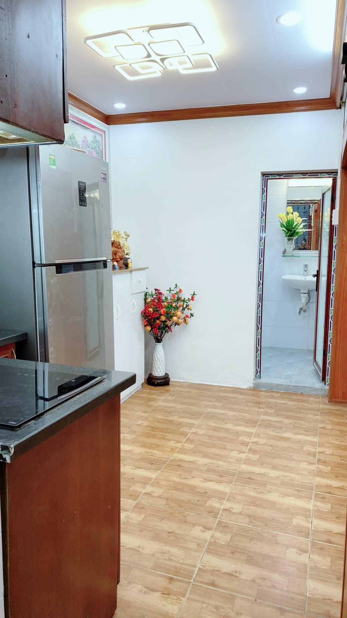 BÁN NHÀ TẬP THỂ YÊN NINH - HÀNG BÚN - PHAN ĐÌNH PHÙNG - 120M 3PN - NHỈNH 2 TỶ - SĐCC - NHÀ ĐẸP FULL NỘI THẤT