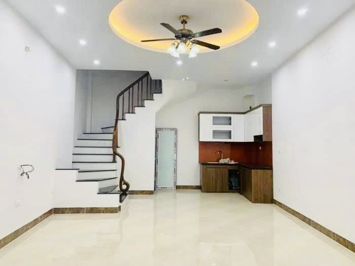 BÁN NHÀ NGỌC TRỤC MẶT TIỀN RỘNG NGÕ THOÁNG SẠCH