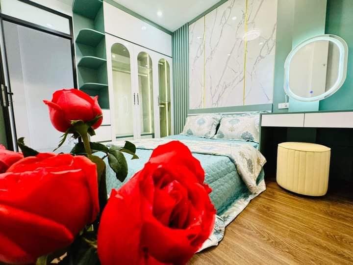 PHỐ VŨ TÔNG PHAN QUẬN THANH XUÂN GIÁ:3.55 TỶ NHÀ 3 TẦNG 3 NGỦ DT:32M2 CHỈ 30 RA ÔTÔ .