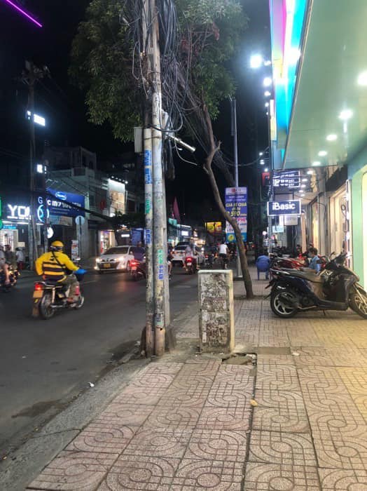 Cần Bán Gấp Căn Nhà, Cách Mang Tháng 8 Phường 11 Quận 3, nhinh 5 ty