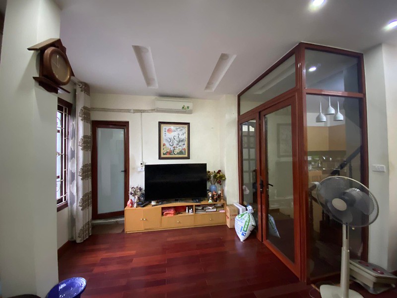 Giảm Ngay 1 Tỷ Nhà Đẹp Quận 10, HẺM 6m, 45m2, 2 tầng nhỉnh 5tỷ 3 có ngay căn nhà