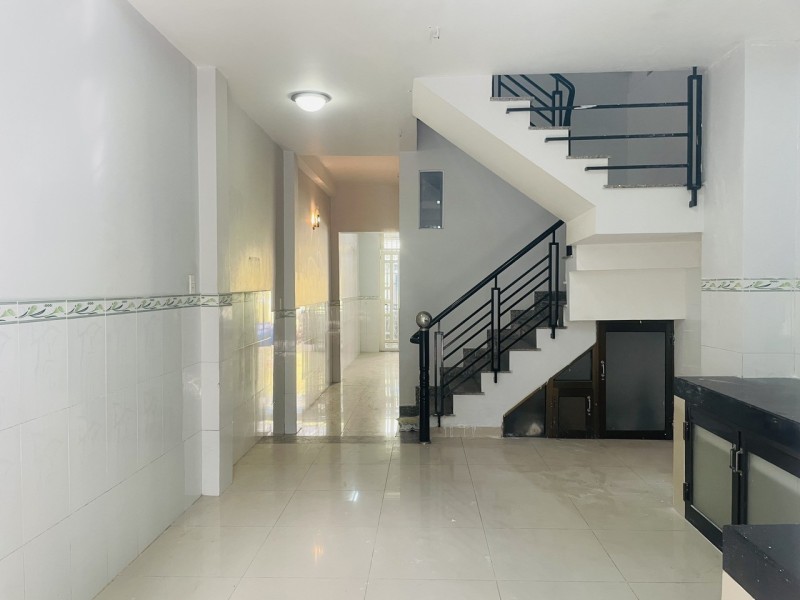 Bán nhà hẻm ô tô Phú Thọ, Quận 11 – 35m2, rất đẹp, chỉ 4 tỷ nhỉnh