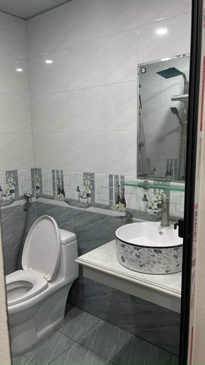 Cần bán gấp trước tết nhà Mậu Lương mới đẹp gần oto, 32m 5 tầng nhỉnh 3tỷ