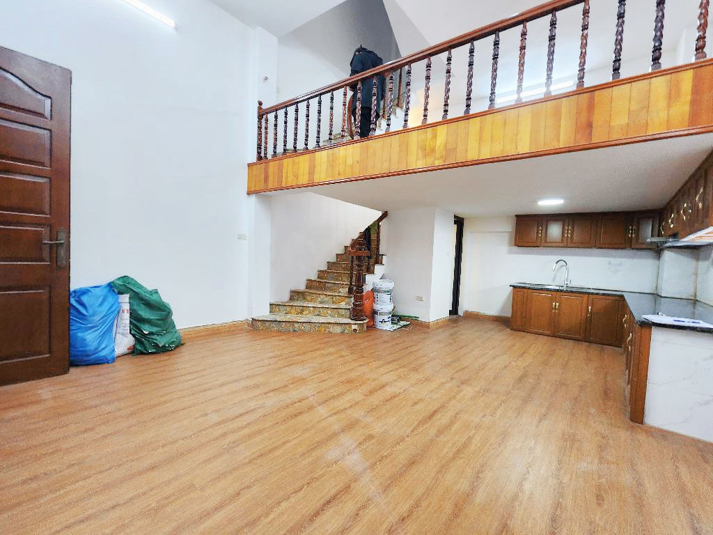 Bán nhà Trương Định, 40m2 x 5T đẹp, ô tô gần, cạnh ngã tư Tân Mai-Kim Đồng. Giá 3,88 tỷ