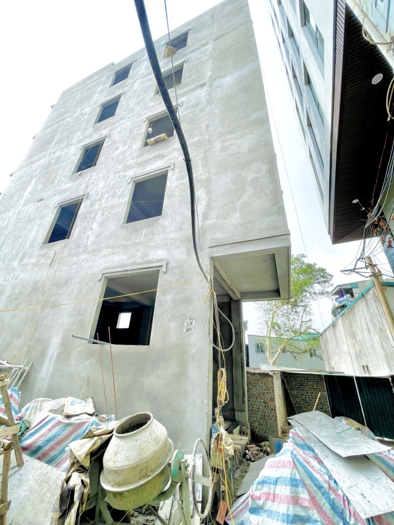 BÁN NHÀ CẦU BƯƠU, NGÕ OTO LÔ GÓC 3 THOÁNG, THANG MÁY 40M2 5 TẦNG 4,2 TỶ