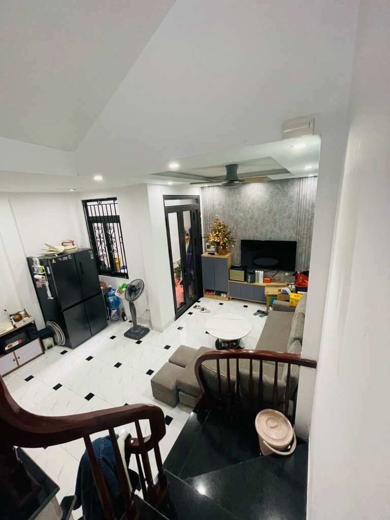 PHỐ NGUYỄN KHANG – NHÀ ĐẸP 5 TẦNG – NGÕ THẲNG TẮP – GẦN PHỐ - 42M2, NHỈNH 5 TỶ