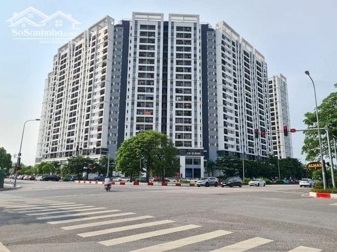 ShopHouse 2 tầng đế, hàng xóm Vinhomes Riverside, cạnh Vinschool, diện tích 122m tầng 1, mặt tiền 7.5m