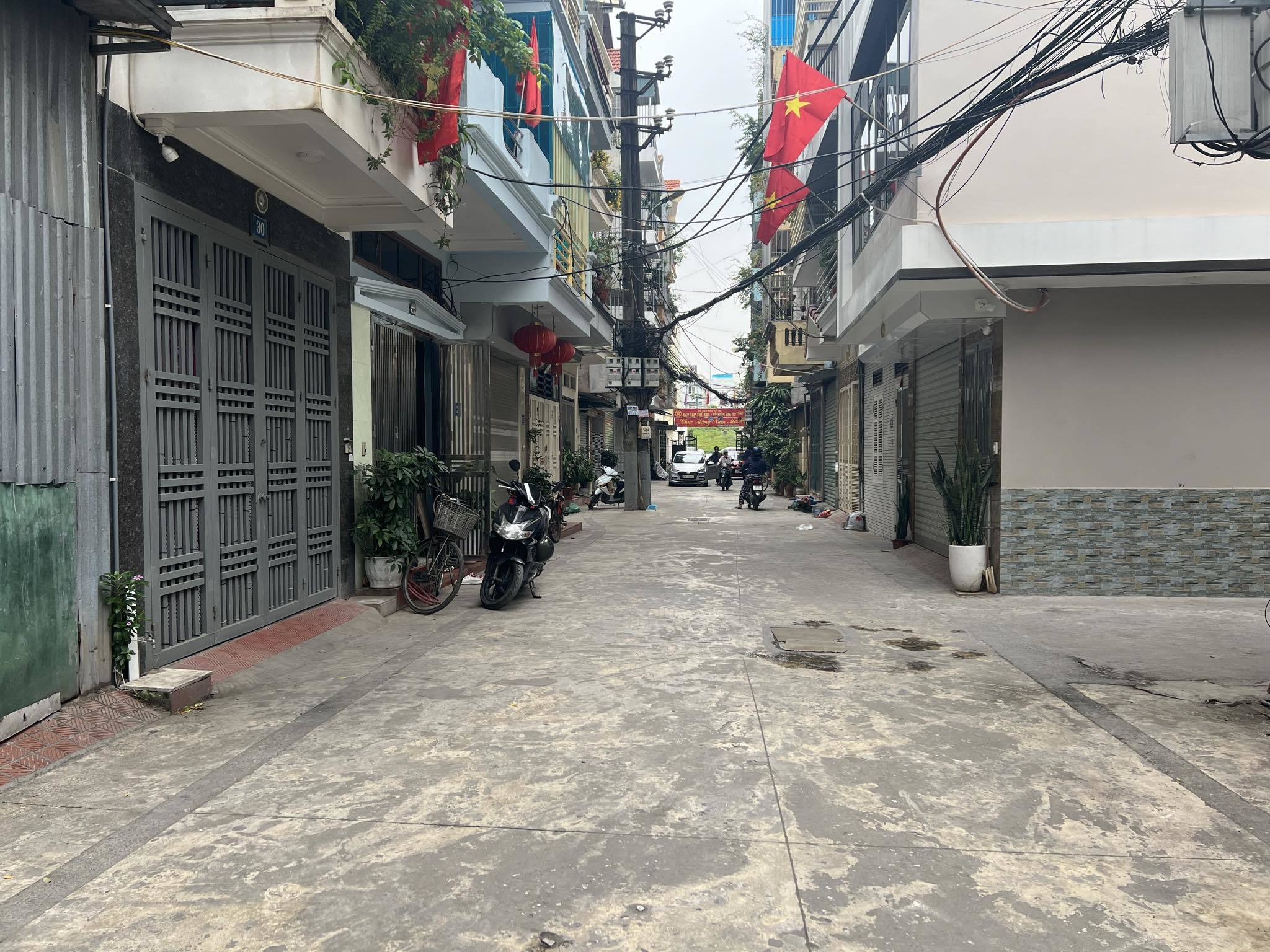 Siêu phẩm Ngọc Thuỵ, nhà 2 mặt tiền, 45m x 5 tầng, ôtô đỗ cửa, full nội thất